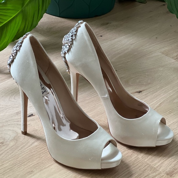 Badley Mischka Kiara Crystal Back Open Toe Pump - Picture 3 of 5